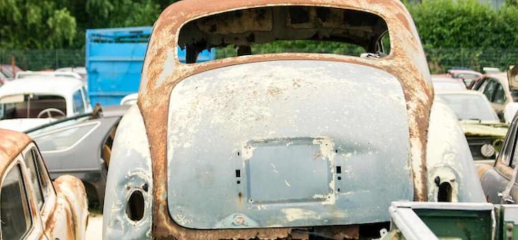 Scrap-Car-Removal-in-Dearborn-MI