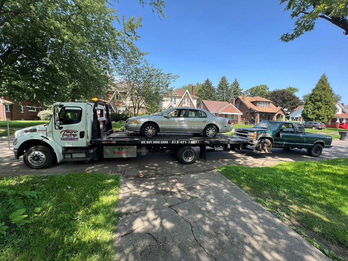 How Scrap Car Buyers in Dearborn, MI Determine the Value of Older Vehicles